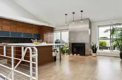 670 Richmond Street Unit# 204 Toronto C01 Ontario M6J 1C3