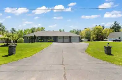 40 Blue Danube Way Laurentian Valley Ontario K8A 6W2