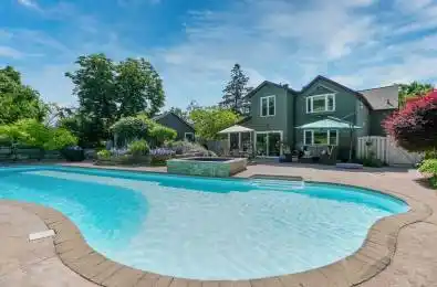 42 Dalton Street Barrie Ontario L4N 1M3