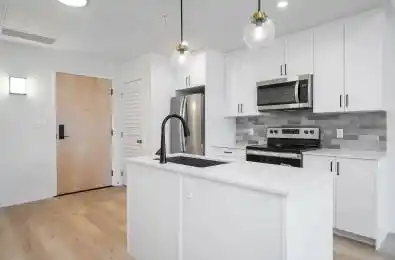 121 MARY Street Unit# 221 Clearview Ontario L0M 1G0