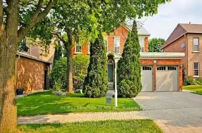 71 Gatcombe Circle Richmond Hill Ontario L4C 9P5