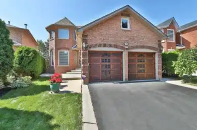 1169 Ewing Crescent Mississauga Ontario L5V 1C1