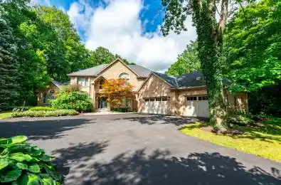 26 PARKSHORE Place Hamilton Ontario L0R 1H1