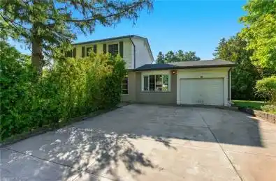 18 Jasper Drive Hamilton Ontario L8G 2S7