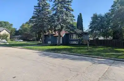 10 Tangmere Road Toronto C13 Ontario M3B 2N1