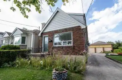 906 Glencairn Avenue Toronto W04 Ontario M6B 2A7