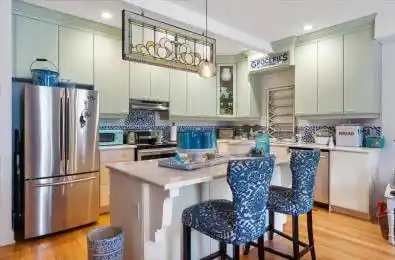 3710 MAIN Street Unit# 201 Niagara Falls Ontario L2G 6B1