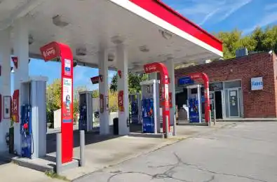 17 Highway 33 N/A Quinte West Ontario K8V 5P6