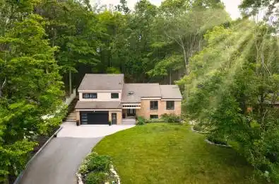 8 Frid Boulevard Springwater Ontario L9X 0P5