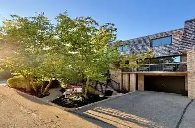 2 Wooded Carse Way Unit# 13 Toronto C07 Ontario M2R 3H7