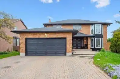 9 Kortright Road Guelph Ontario N1G 4C8