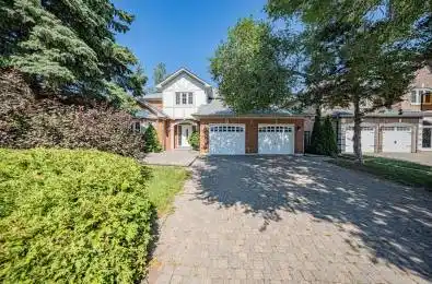 22 Chiltern Hill Richmond Hill Ontario L4B 3B8