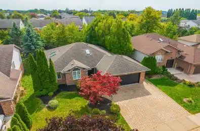 8072 Alpine Drive Niagara Falls Ontario L2H 3C1