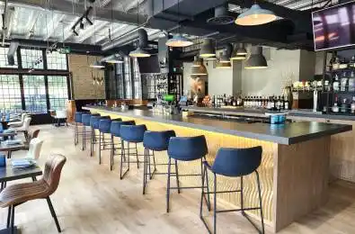 33 Powerhouse Street Toronto W02 Ontario M6H 4K7