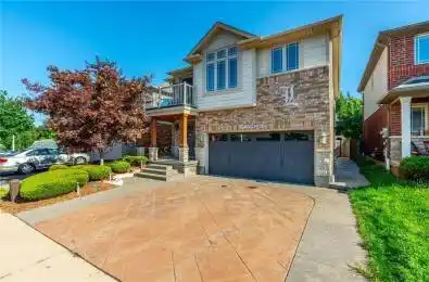 16 Sycamore Crescent Grimsby Ontario L3M 5P7