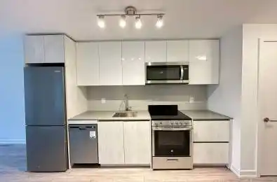 11 Maryport Avenue Unit# 211 Toronto W05 Ontario M3M 0E2