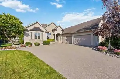 6854 Creekside Drive Plympton-Wyoming Ontario N0N 1E0