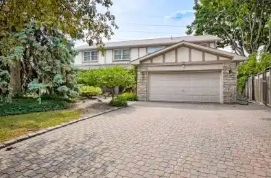 6 Streatham Place Toronto W08 Ontario M9B 6A4