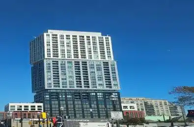 39 Mary Street Unit# 2104 Barrie Ontario L4N 1S9