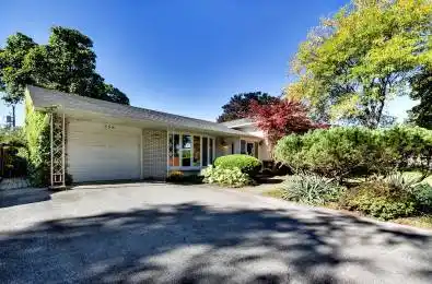 558 Parkside Crescent Burlington Ontario L7L 4G9