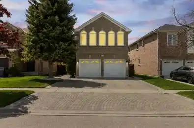 5414 Kinglet Avenue Mississauga Ontario L5V 2C8