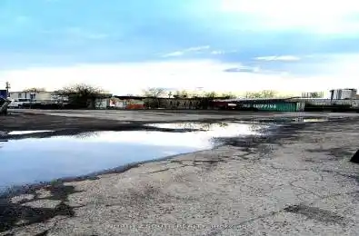 200 Arvin Avenue Unit# Yard Hamilton Ontario L8E 2L8