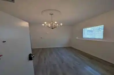 54 Main Street Unit# 4 Uxbridge Ontario L9P 1J2