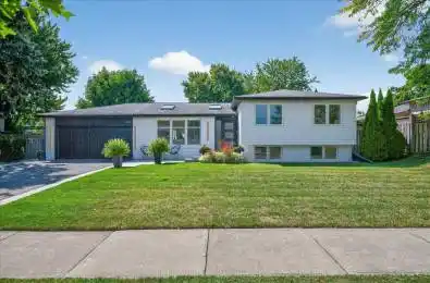400 Sunset Drive Oakville Ontario L6L 3N2