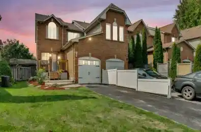 40 Landerville Lane Clarington Ontario L1C 4W8