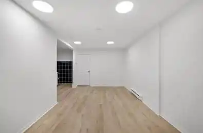 137 Gerrard Street Unit# Bsmt Toronto C08 Ontario M5A 2E3