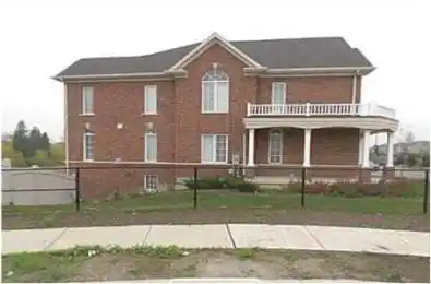 60 Panama Place Brampton Ontario L6P 2G6