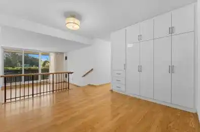 270 Scarlett Road Unit# 107 Toronto W03 Ontario M6N 4X7