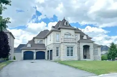 123 Carisbrooke Circle Aurora Ontario L4G 0K4