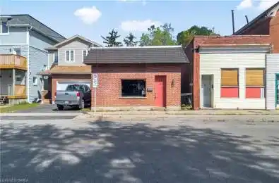 33 St George Street Brantford Ontario N3R 1V2