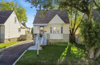 832 Queensdale Avenue Hamilton Ontario L8V 1N1