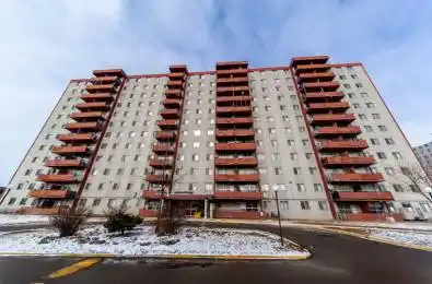 50 Lotherton Pathway Unit# 402 Toronto W04 Ontario M6B 2G8