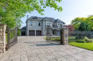 4 Fifeshire Road Toronto C12 Ontario M2L 2G5