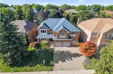 959 Lockwood Circle Newmarket Ontario L3X 1M1