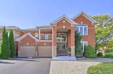 30 Conover Avenue Aurora Ontario L4G 0A3