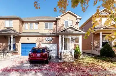 48 Warren Bradley Street Markham Ontario L6C 2W4