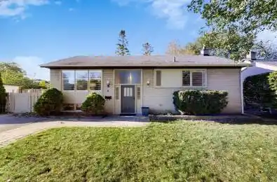 8 Overton Crescent Toronto C13 Ontario M3B 2V2