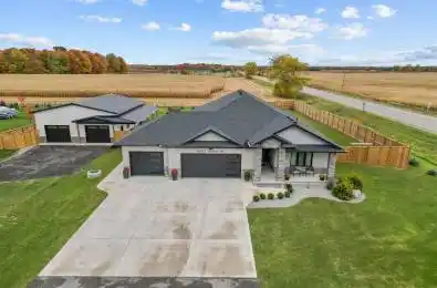 6572 Calvert Drive Adelaide Metcalfe Ontario N7G 3H5