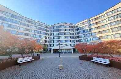 1001 Cedarglen Gate Unit# 616 Mississauga Ontario L5C 4R2