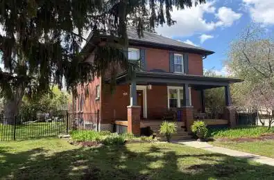 26 Brant Avenue Mississauga Ontario L5G 3N8