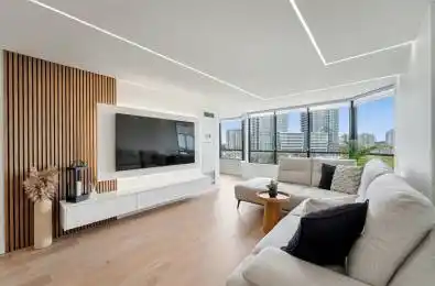 7420 Bathurst Street Unit# 712 Vaughan Ontario L4J 6X4