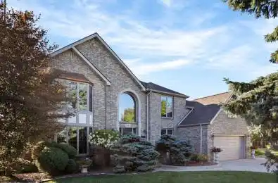 541 Kerr Crescent Lakeshore Ontario N0R 1A0