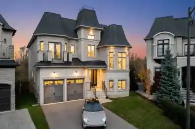 56 Ria Court King Ontario L7B 0N5