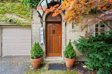 109 Park Road Toronto C09 Ontario M4W 2N8