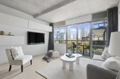 55 Stewart Street Unit# 828 Toronto C01 Ontario M5V 2V1