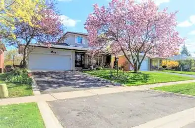 7 Mango Drive Toronto C15 Ontario M2K 2E9